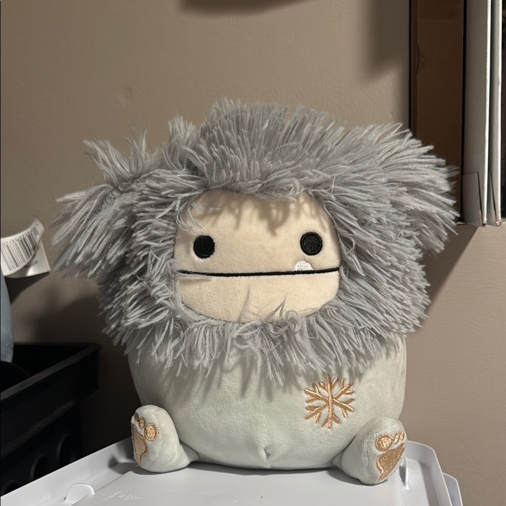 Yeti Squishmallow